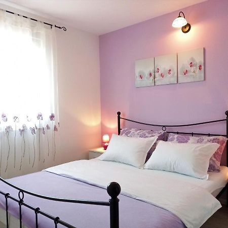 Apartments Antunovic Umag Exterior photo