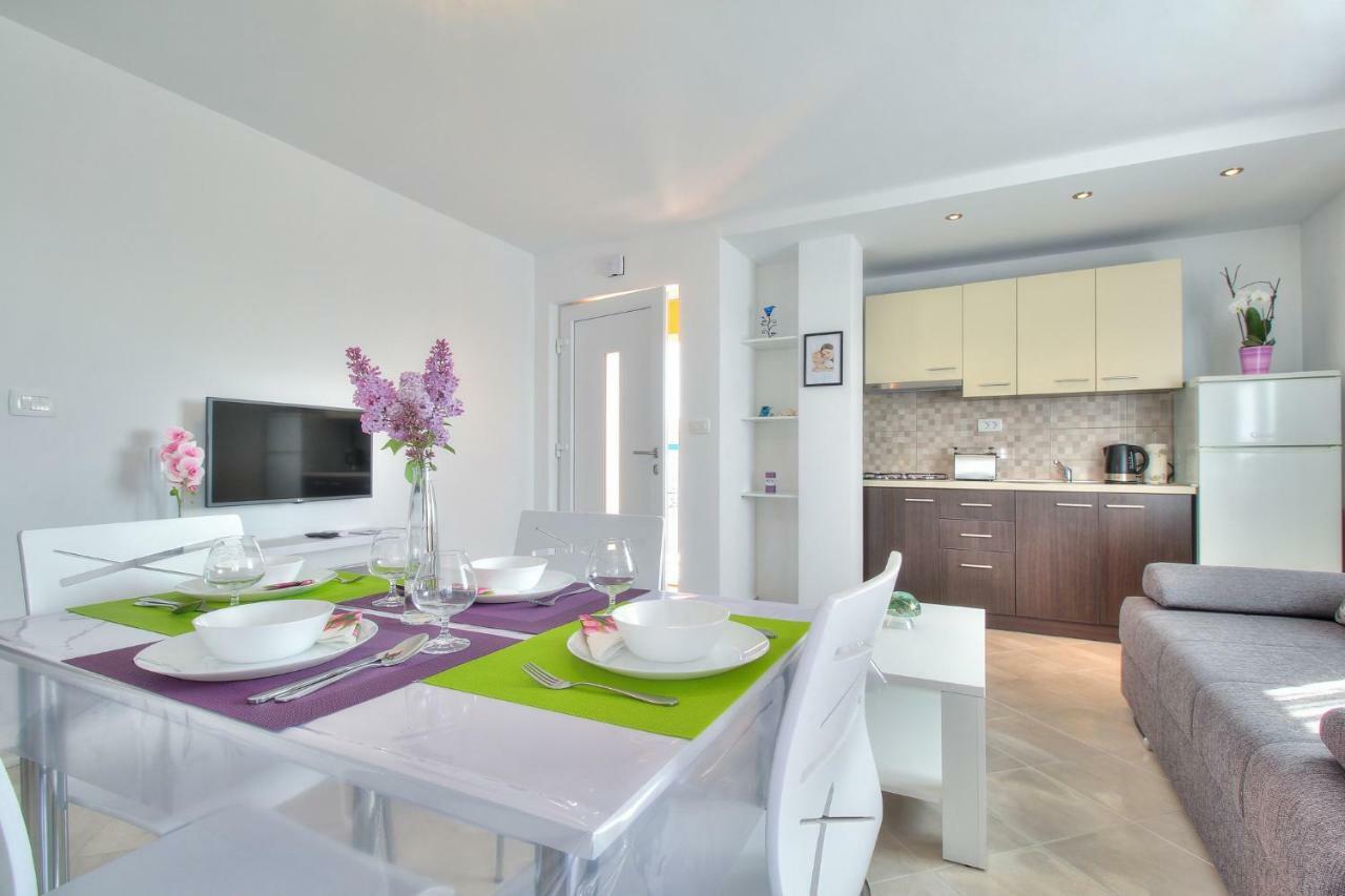 Apartments Antunovic Umag Exterior photo