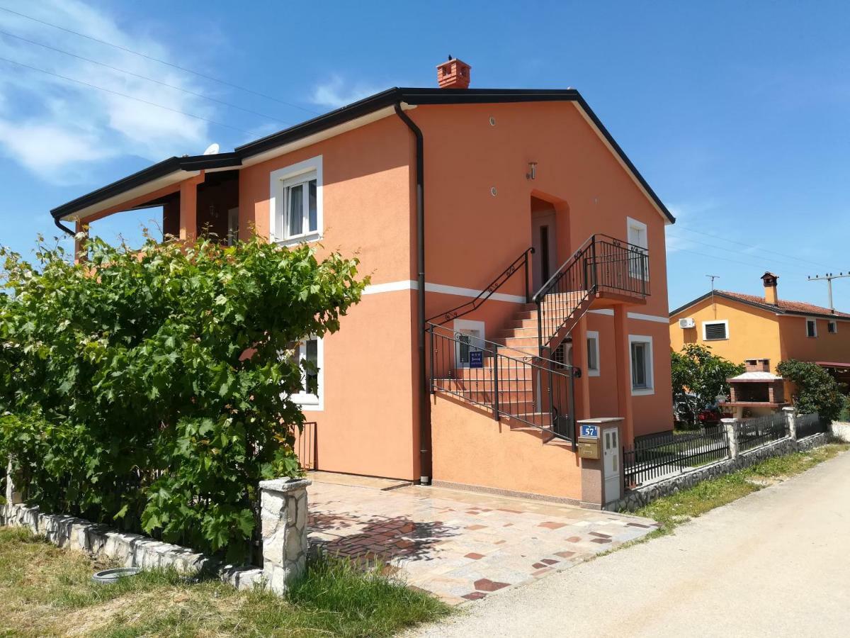 Apartments Antunovic Umag Exterior photo